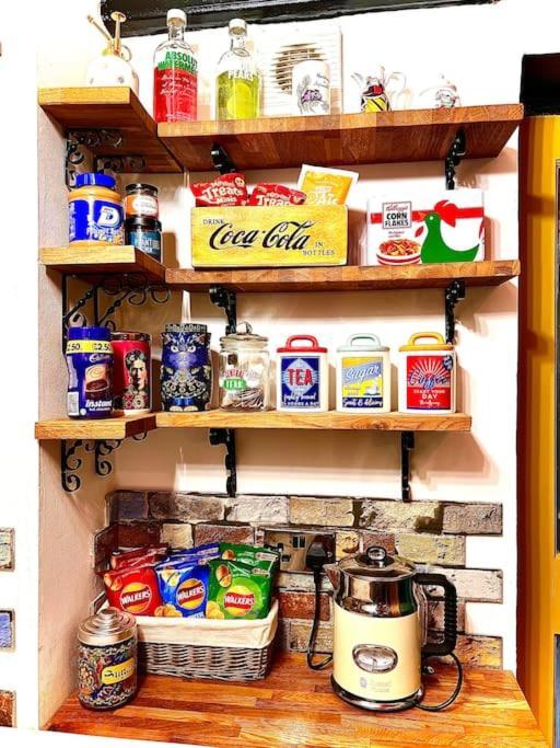 Apartment - Quirky Me1 Рочестер Экстерьер фото